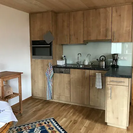 Gruet شقة شرنز